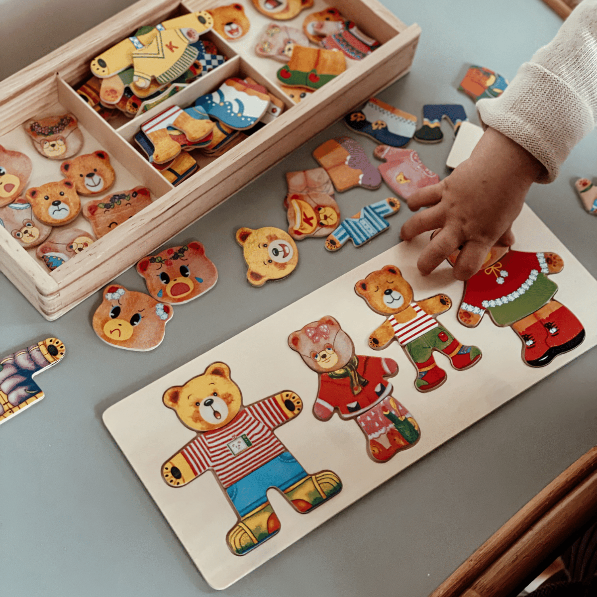Woods™ | Wooden Dress-up Puzzle 'Boris'